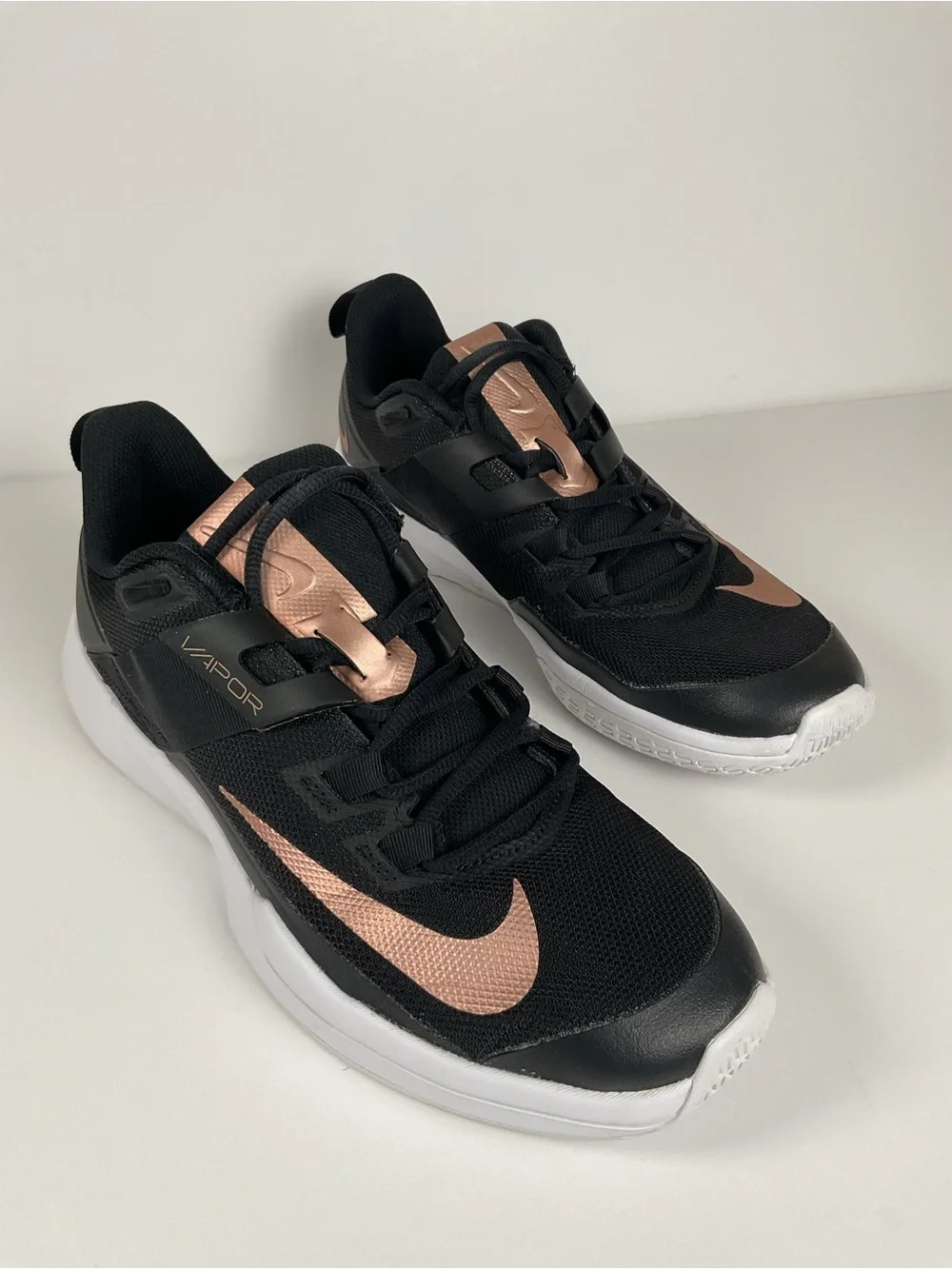 Nike Air Zoom Vapor Pro Women’s 10 Black Rose Gold Tennis Court Shoes
